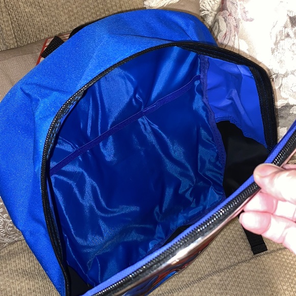 💙❤️💙NWT Marvel Super Hero’s Backpack - Picture 9 of 10